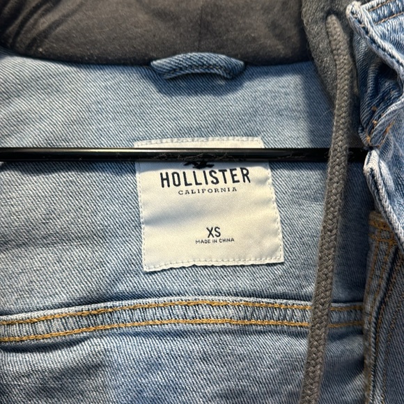 Hollister Denim Distressed Jacket with Gray Sleeves - Picture 3 of 4